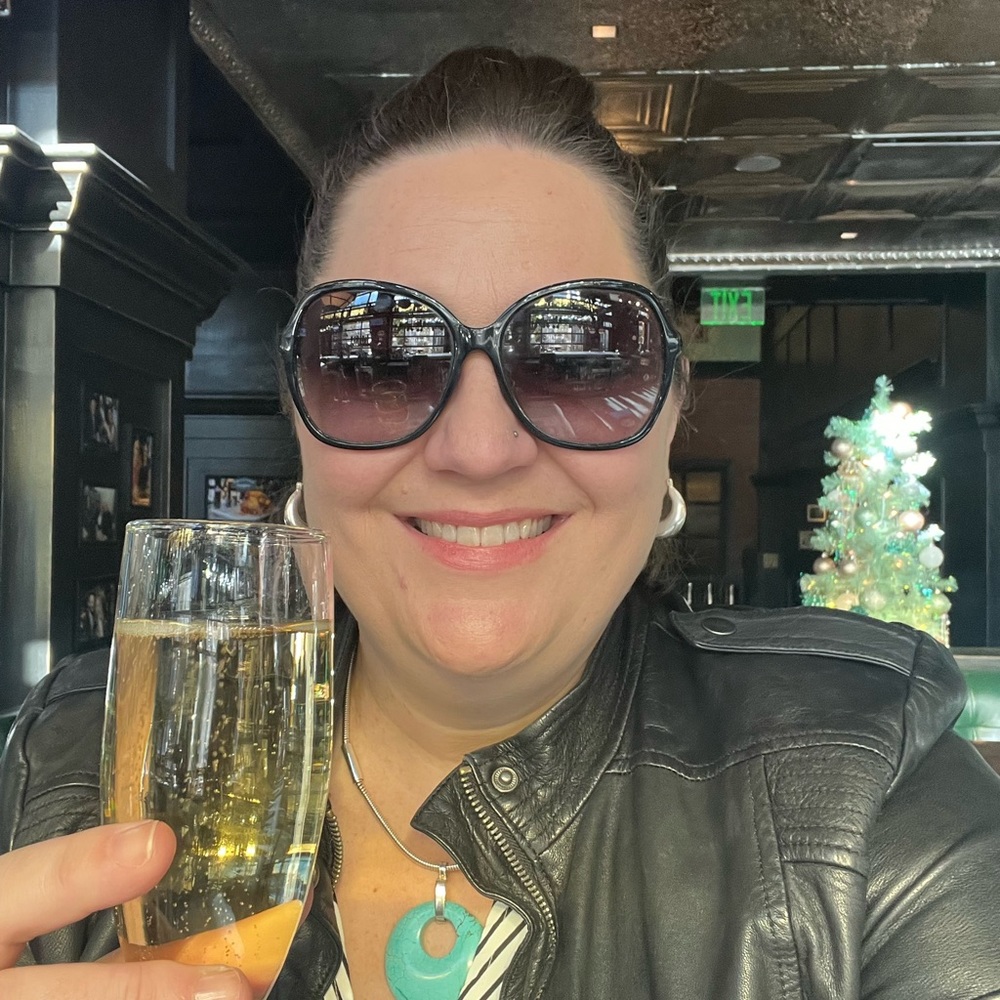 Meet your Posher, Alicia